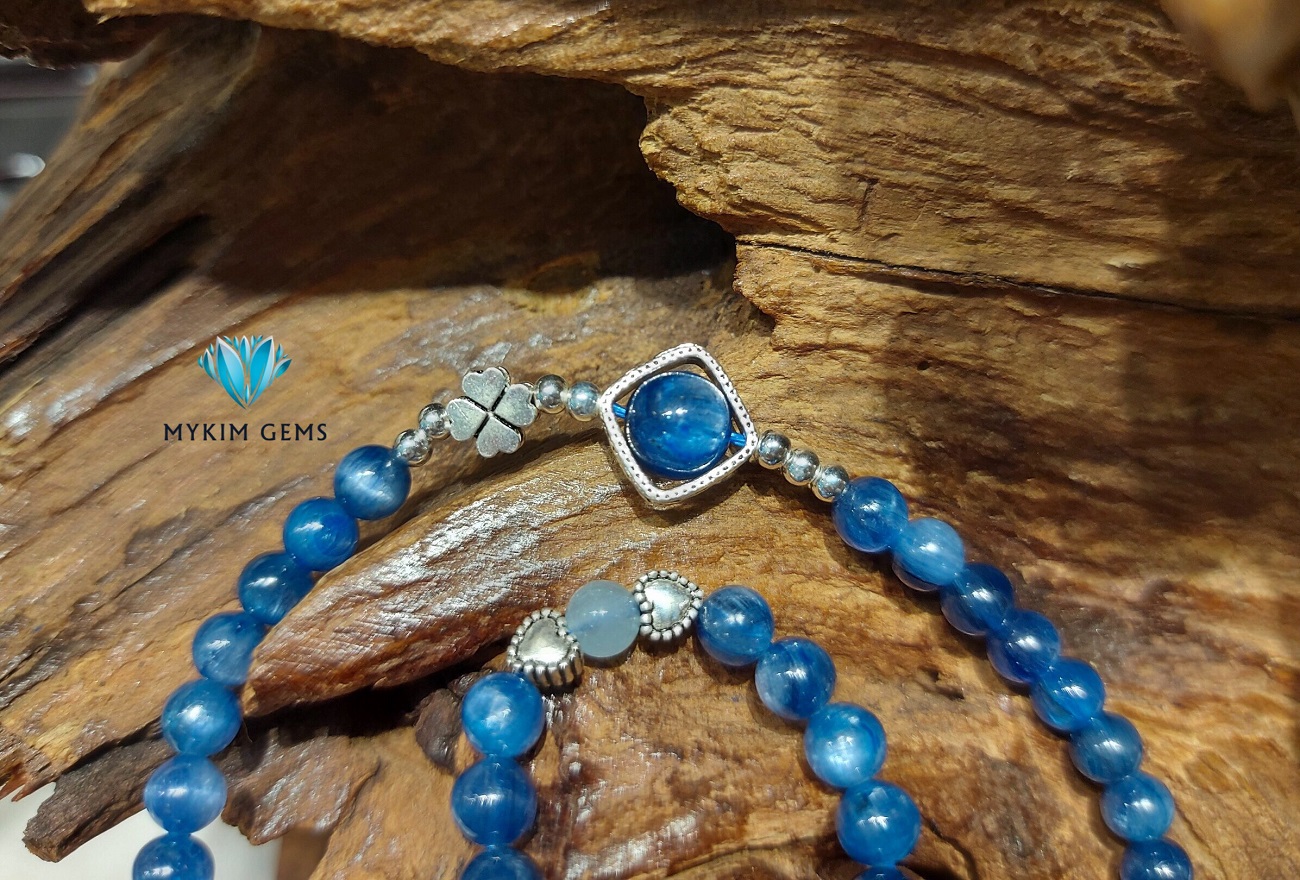 Chuỗi Vòng Kyanite 6mm +kyanite 10mm+aquamarine 6mm Mix Charm Bạc