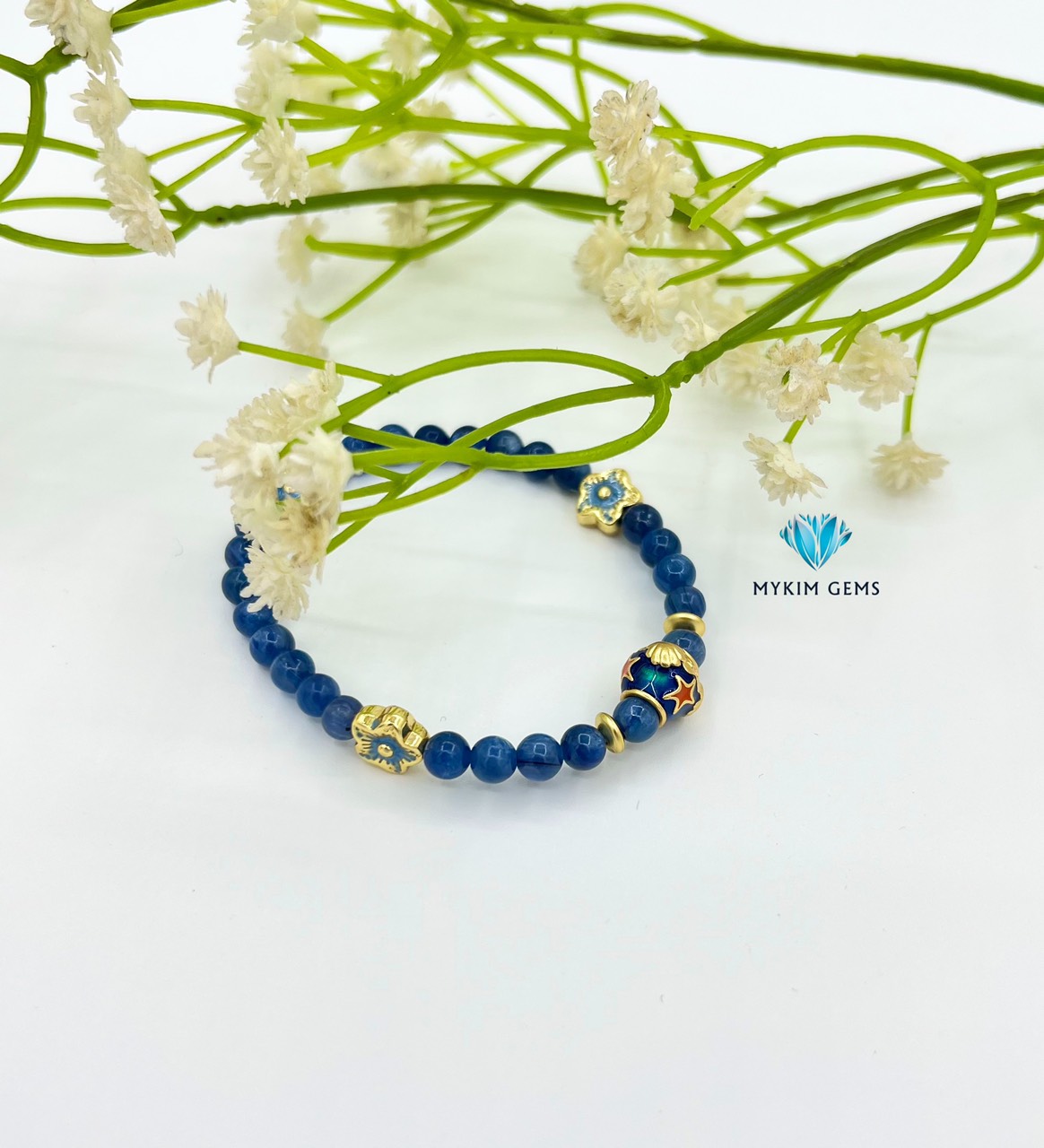 Vòng Kyanite 6mm Mix Charm Đồng Si