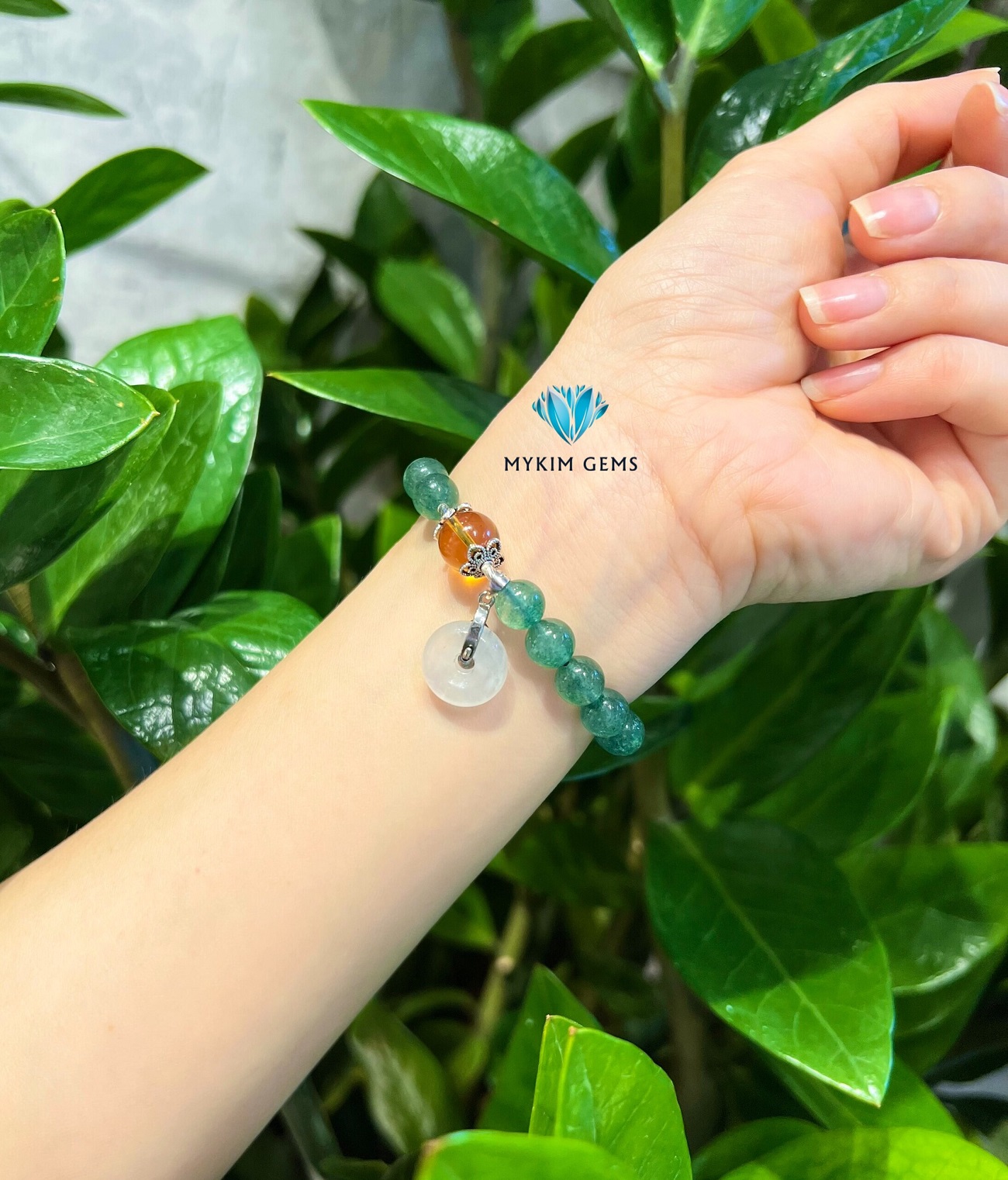 Vòng Thạch Anh Dâu Xanh 8mm+Hổ Phách 10mm+ Đồng Điếu Moonstone Mix Charm Bạc