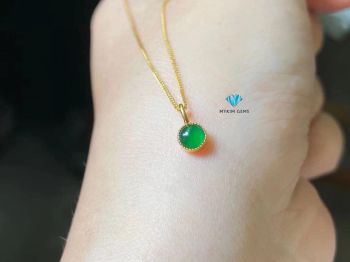 Mặt Dây Chuyền Ngọc Phỉ Thuý Bọc Vàng