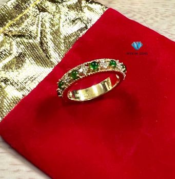 Nhẫn Vàng 18K Ngọc Phỉ Thuý-Kim Cương