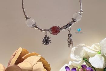 Lắc Bạc Moonstone A 8mm+ Thạch Anh Dâu Tây 8mm Mix Charm Bạc